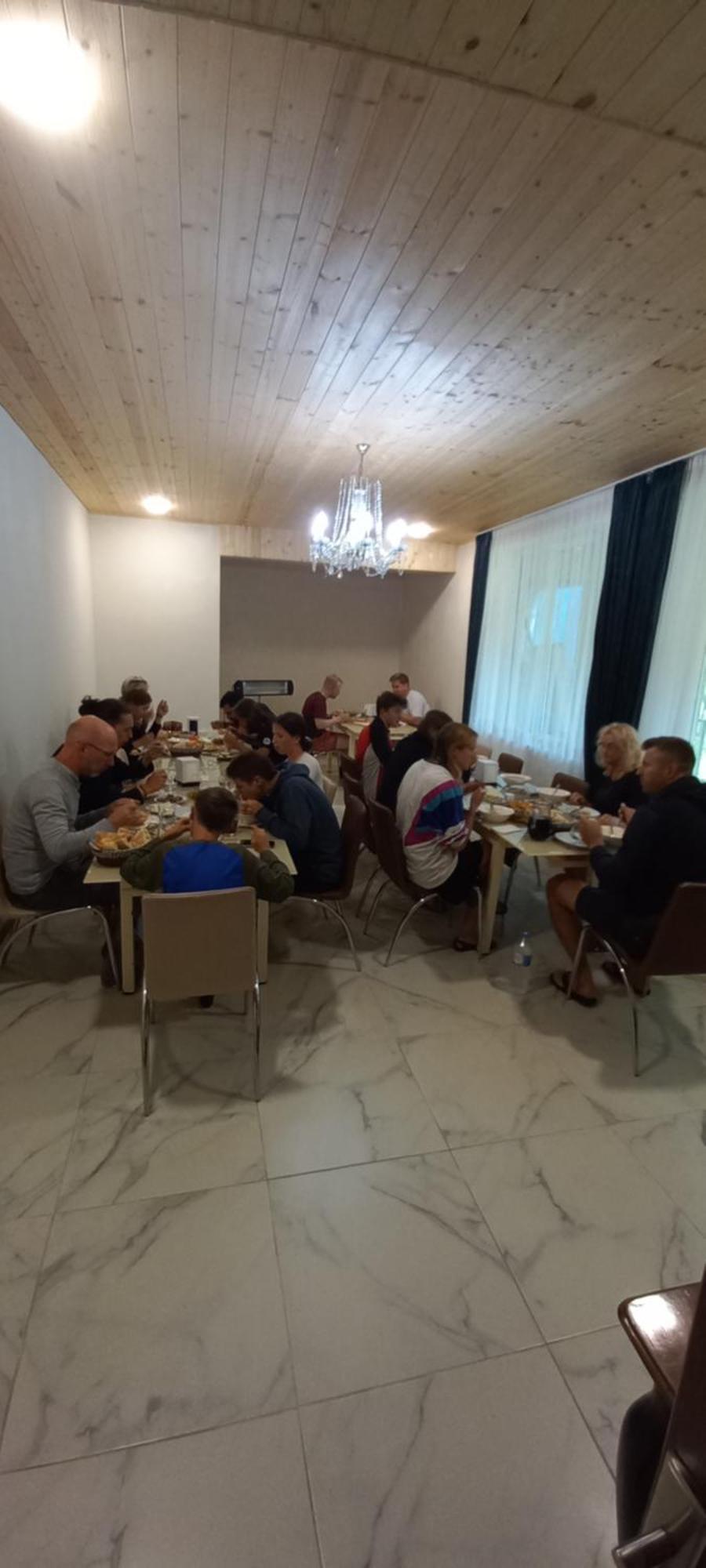 Guest House Caucasioni Адиши Экстерьер фото